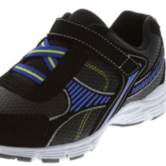 smartfit shoes made by stride rite